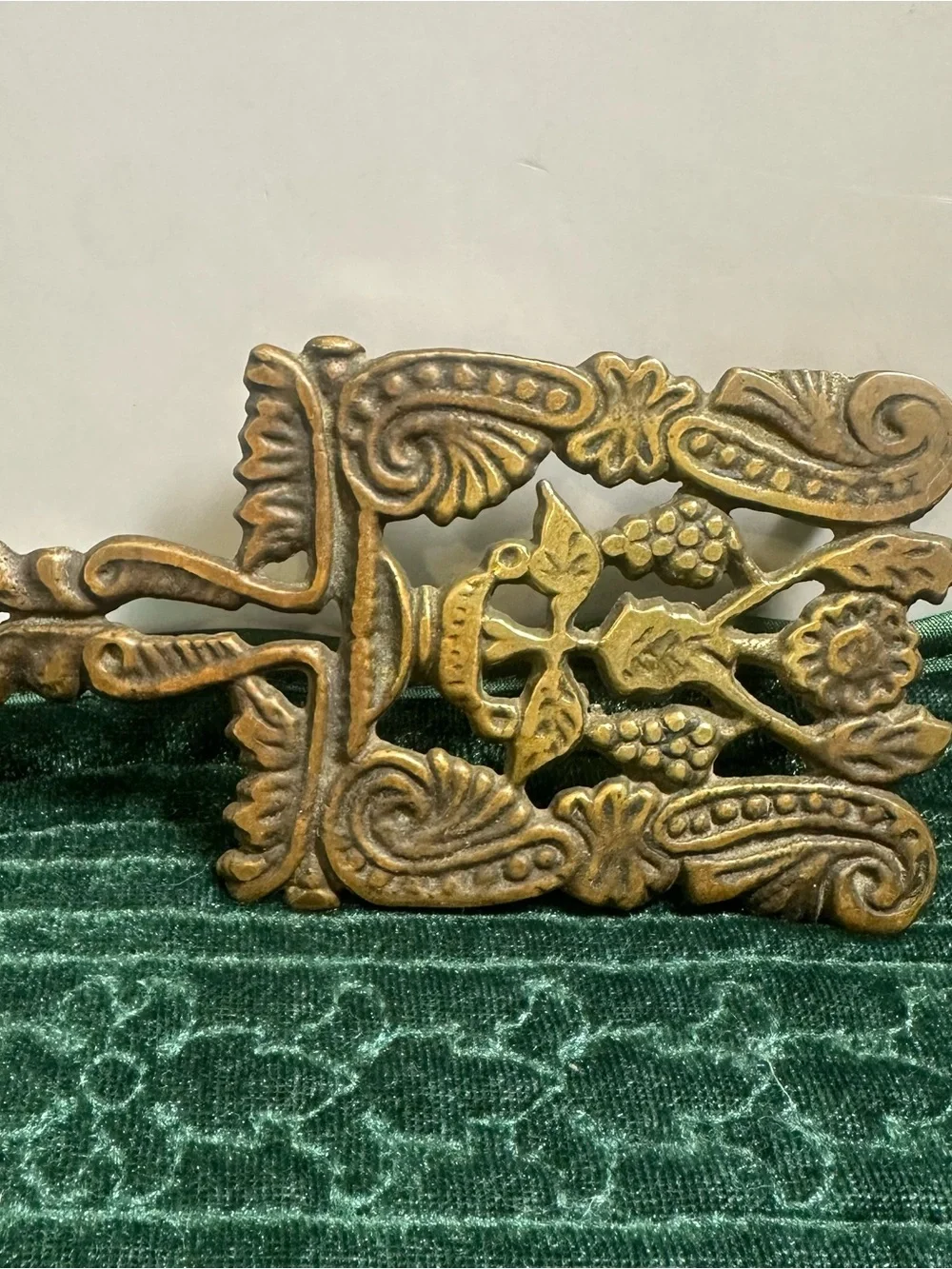 Vintage Ornate Mini Brass Pivot